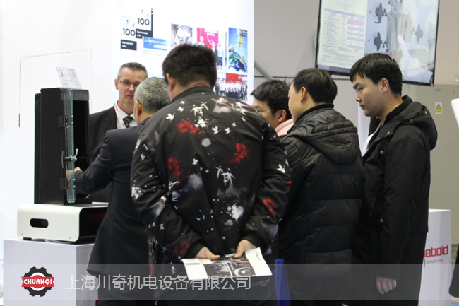 Diebold-CME展會-熱縮機(jī)現(xiàn)場演示